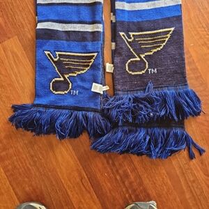St Louis Blues scarves
